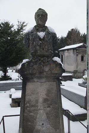 son buste au cimetière du nord de Reims