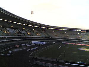 Interno dello Stadio Bentegodi di Verona 2.jpg