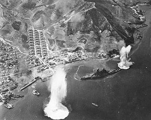 Le navire de guerre japonais Haruna, attaqué le 28 juillet