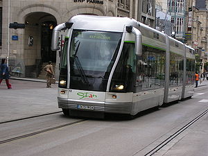 Kombinovaný trolejbus v Nancy (France).jpg