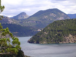 Vue du Lac Lácar en province argentine de Neuquén