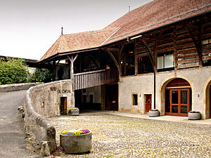 La Sarraz-Musée du cheval.jpg