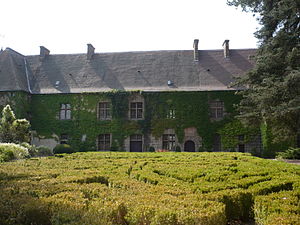 Lavoute-sur-loire chateau prince de Polignac.JPG