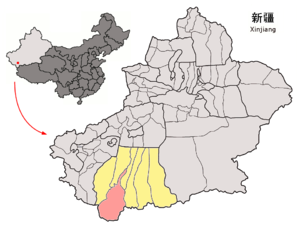 Localisation du xian de Hotan (en rose) dans la préfecture de Hotan (en jaune)