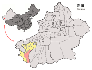 Localisation du xian de Kargilik (en rose) dans la préfecture de Kachgar (en jaune)