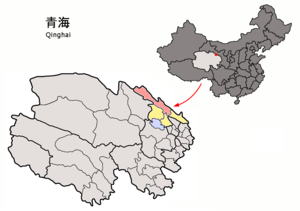 Localisation du siège du district de Qilian (en rose) dans la préfecture de Haibei (en jaune)