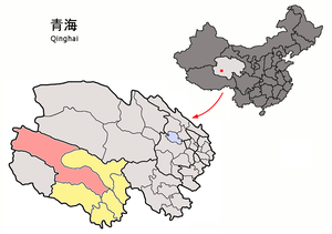 Localisation de la ville de Zhidoi dans le district de Zhidoi (en rose) et la préfecture de Yushu (en jaune)