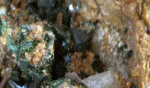 Mineraly.sk - libethenit.jpg