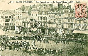 PD 204 - SAINT-QUENTIN - Les prussiens sur la Grand'Place en 1871.jpg
