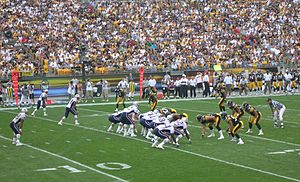 Un match de football américain entre les New England Patriots et les Pittsburgh Steelers