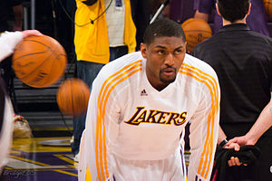 Ron Artest Lakers warmup.jpg