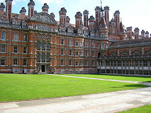 Royal Holloway College - geograph.org.uk - 1106109.jpg