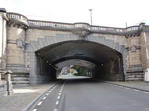 Schaerbeek - Pont de la Chaussée de Haecht (2).jpg
