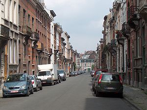 La rue Albert de Latour et l'avenue Dailly dans le fond