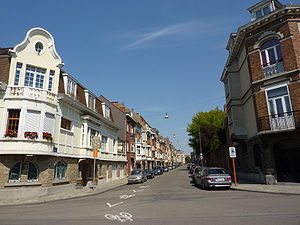 La rue Willem Kuhnen vue depuis le boulevard Lambermont