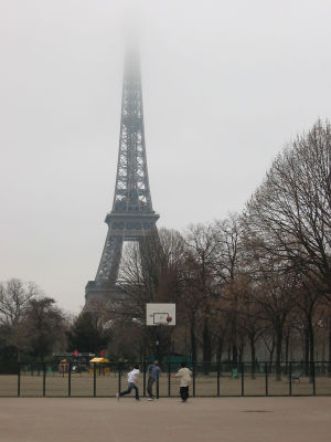 Street basketball Paris.jpg