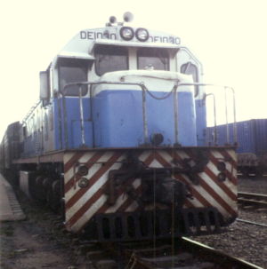 Une locomotive appartenant à la TAZARA.