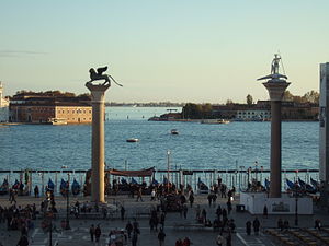 Venezia Bacino di San Marco Canale della Grazia 20091110.jpg