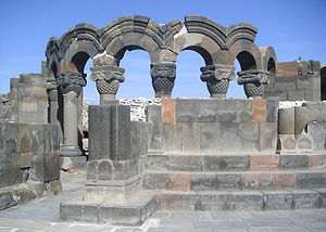 Ruines de la cathédrale de Zvartnots.