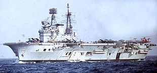 Le HMS Eagle en 1970 après sa reconstruction