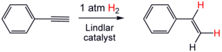 Hydrogénation partielle du phénylacétylène par l'action du catalyseur de Lindlar