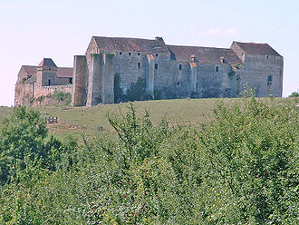 Château-de-Pisy-1.jpg