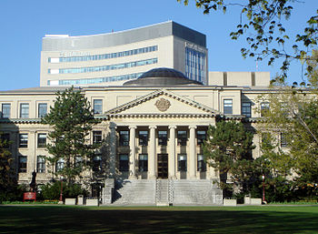 UOttawa-Tabaret Hall-2008-05-05.jpg