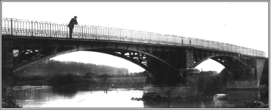 Le pont de Martincourt sur Meuse avant 1940.png