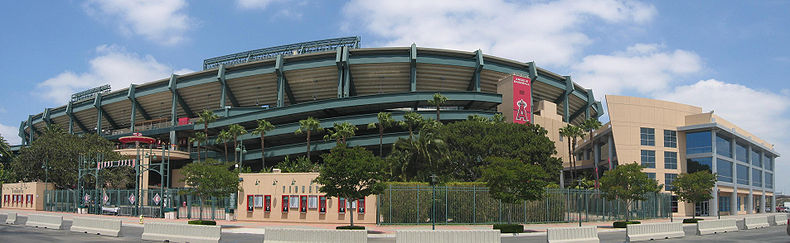Image panoramique du Angel Stadium of Anaheim