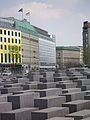 Holocaust Mahnmal Berlin Stelenfeld.jpg